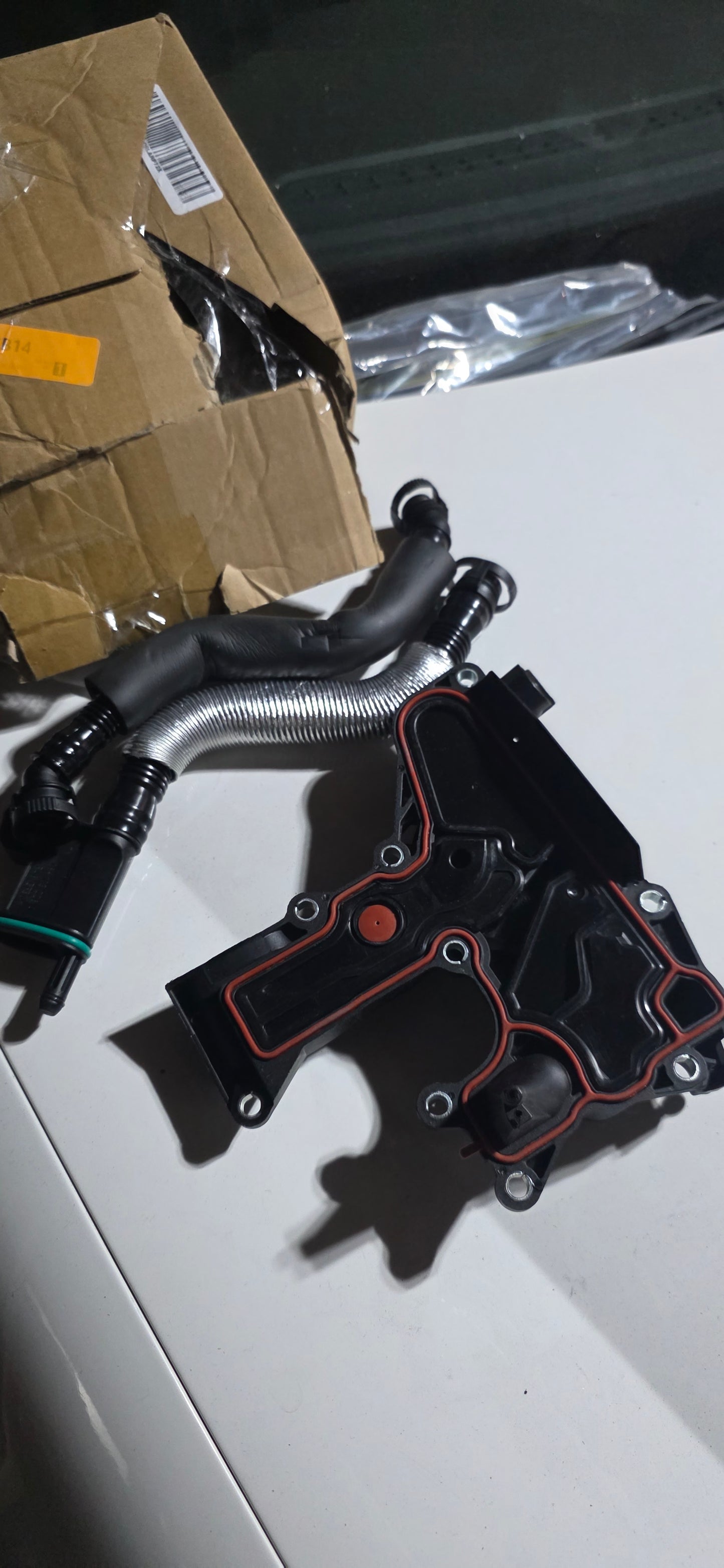 X AUTOHAUX PCV Valve Engine Crankcase Vent Oil Separator Breather Hose Exhaust Pipe Kit 06H103495AH for VW Beetle CC Jetta GTI Passat Tiguan for Audi A3 A4 A5 Q5 TT Hard Resistant